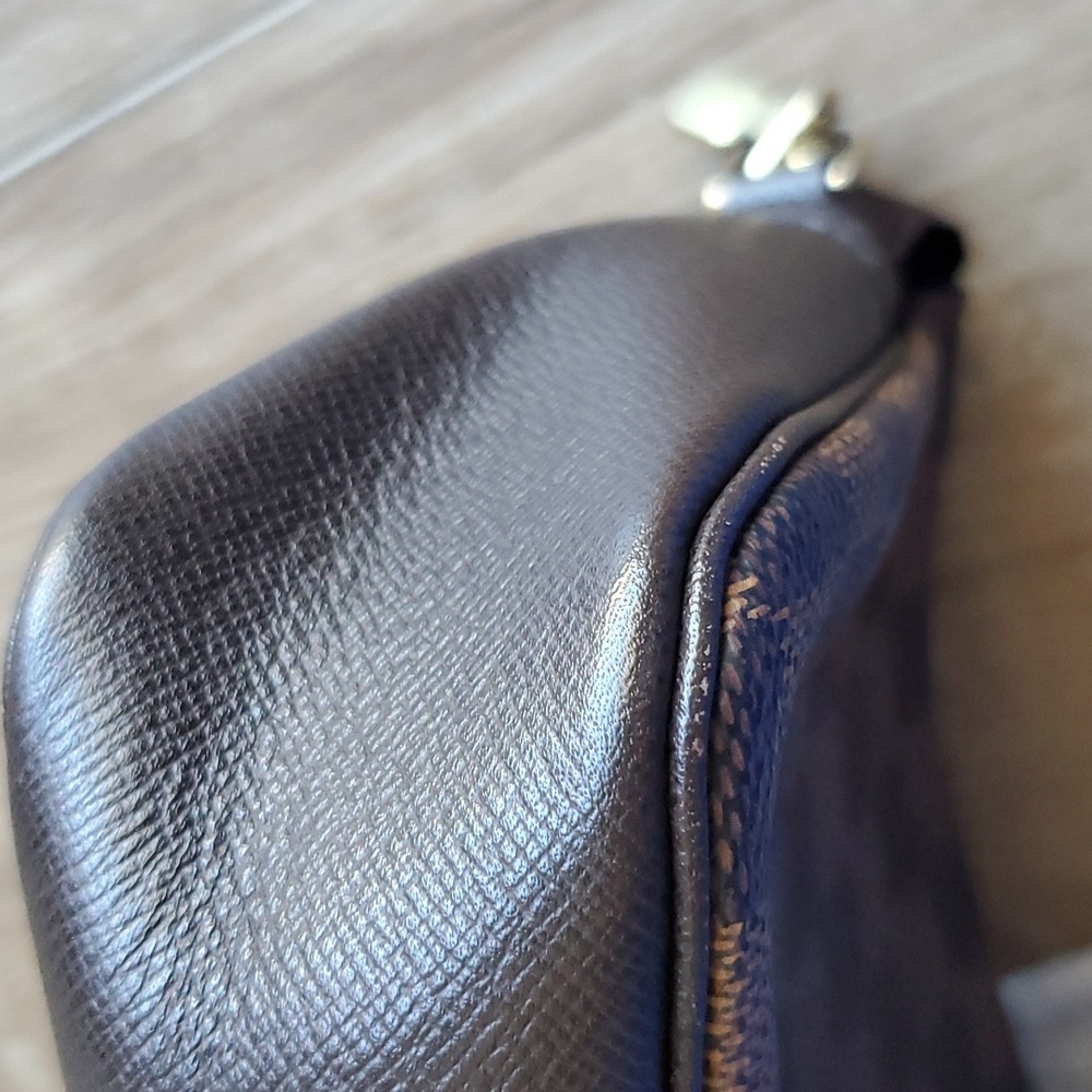 EUC Damier Ebene Canvas Trousse Makeup Bag w/ Strap - Picture 6 of 12